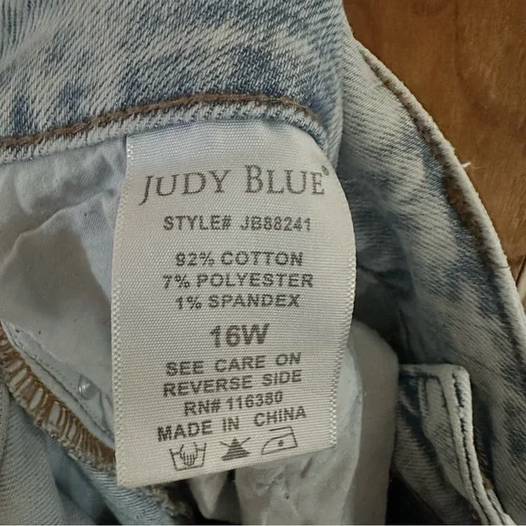 Judy Blue Light Blue Slim Fit Jeans size 16W - Picture 4 of 8